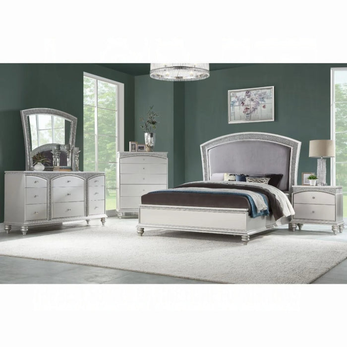 ACME Maverick Queen Bed - Bed & Sofa Hub