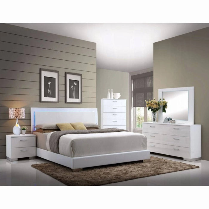 ACME Maverick Queen Bed - Bed & Sofa Hub