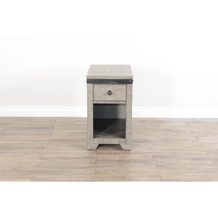 Sunny Designs Traditional Mahogany Wood Chair Side Table in Alpine Gray - Bed & Sofa Hub