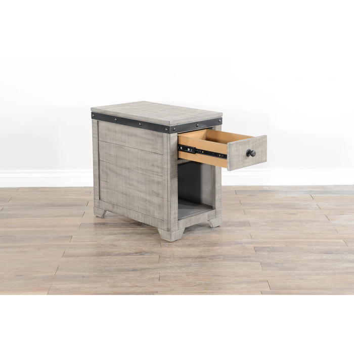 Sunny Designs Traditional Mahogany Wood Chair Side Table in Alpine Gray - Bed & Sofa Hub